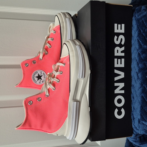 Converse Shoes - Converse Run Star Legacy CX High-Tops In Electric Blush Size 6M/7.5W, New In Box